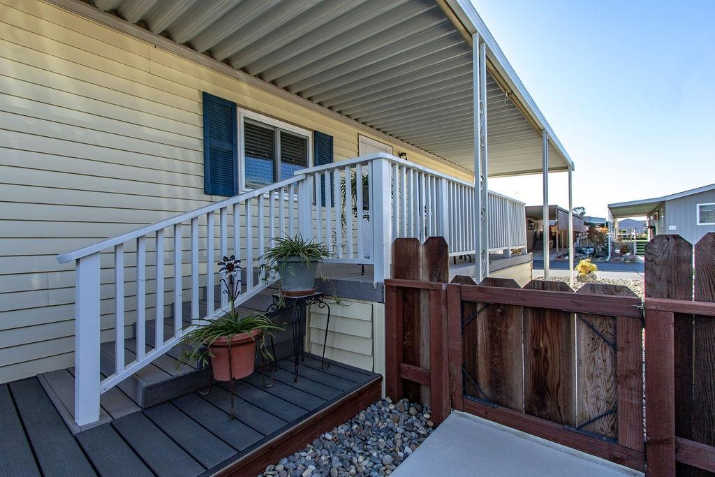 Detail Gallery Image 9 of 47 For 19667 American Ave 2, Hilmar,  CA 95324 - 2 Beds | 2 Baths