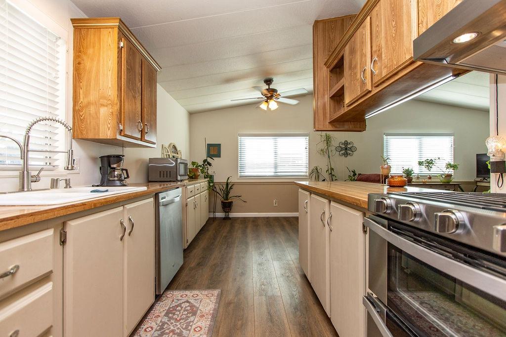 Detail Gallery Image 34 of 47 For 19667 American Ave 2, Hilmar,  CA 95324 - 2 Beds | 2 Baths