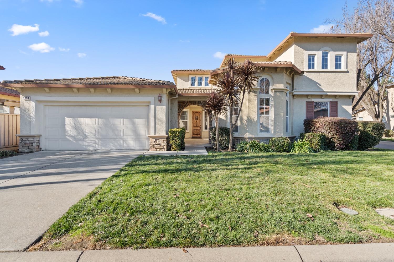 Detail Gallery Image 1 of 1 For 3380 Swallows Nest Ln, Sacramento,  CA 95833 - 3 Beds | 2/1 Baths