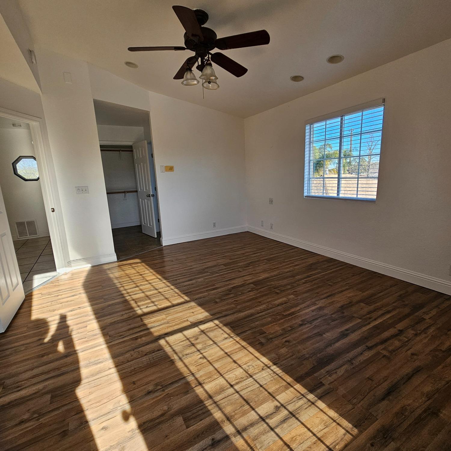 Detail Gallery Image 19 of 36 For 1548 Carpenter Rd, Stockton,  CA 95206 - 4 Beds | 2/1 Baths