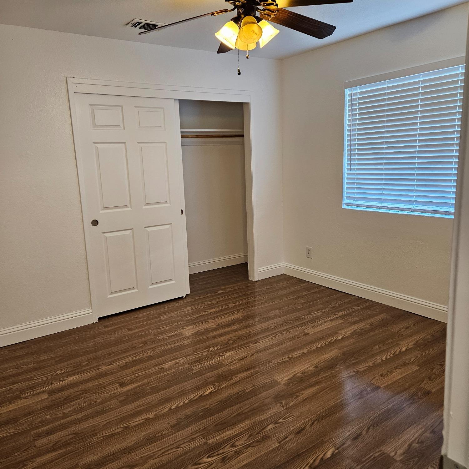 Detail Gallery Image 10 of 36 For 1548 Carpenter Rd, Stockton,  CA 95206 - 4 Beds | 2/1 Baths