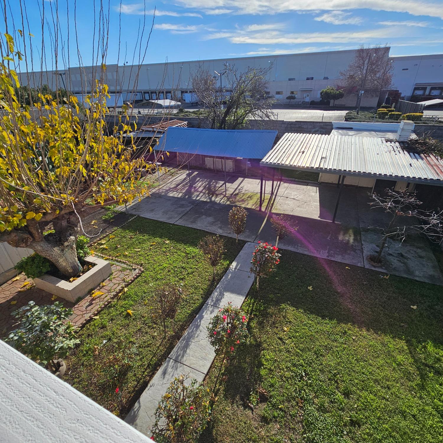 Detail Gallery Image 25 of 36 For 1548 Carpenter Rd, Stockton,  CA 95206 - 4 Beds | 2/1 Baths