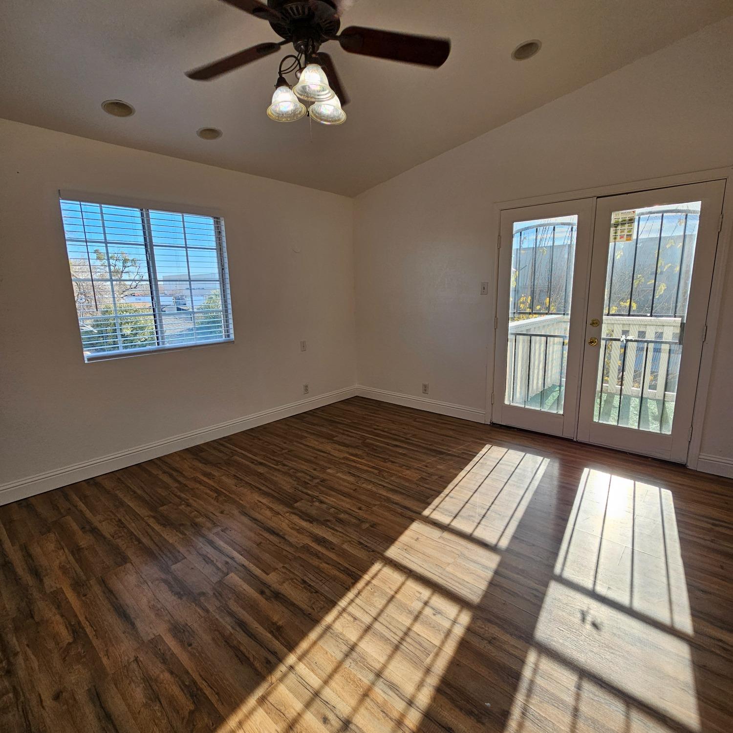 Detail Gallery Image 18 of 36 For 1548 Carpenter Rd, Stockton,  CA 95206 - 4 Beds | 2/1 Baths
