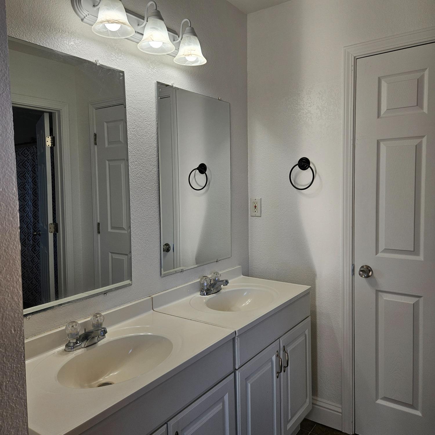 Detail Gallery Image 20 of 36 For 1548 Carpenter Rd, Stockton,  CA 95206 - 4 Beds | 2/1 Baths
