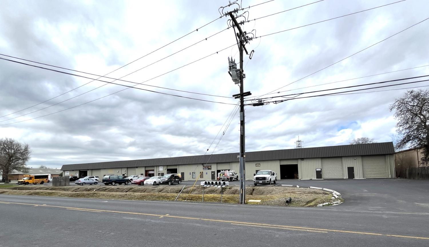 Detail Gallery Image 2 of 8 For 2817 N Cherryland Ave #7 - 8,  Stockton,  CA 95215 - – Beds | – Baths