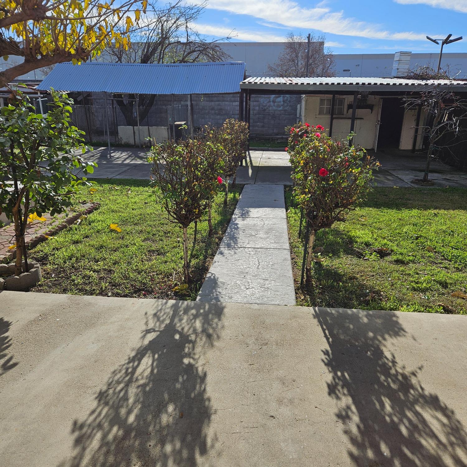 Detail Gallery Image 35 of 36 For 1548 Carpenter Rd, Stockton,  CA 95206 - 4 Beds | 2/1 Baths