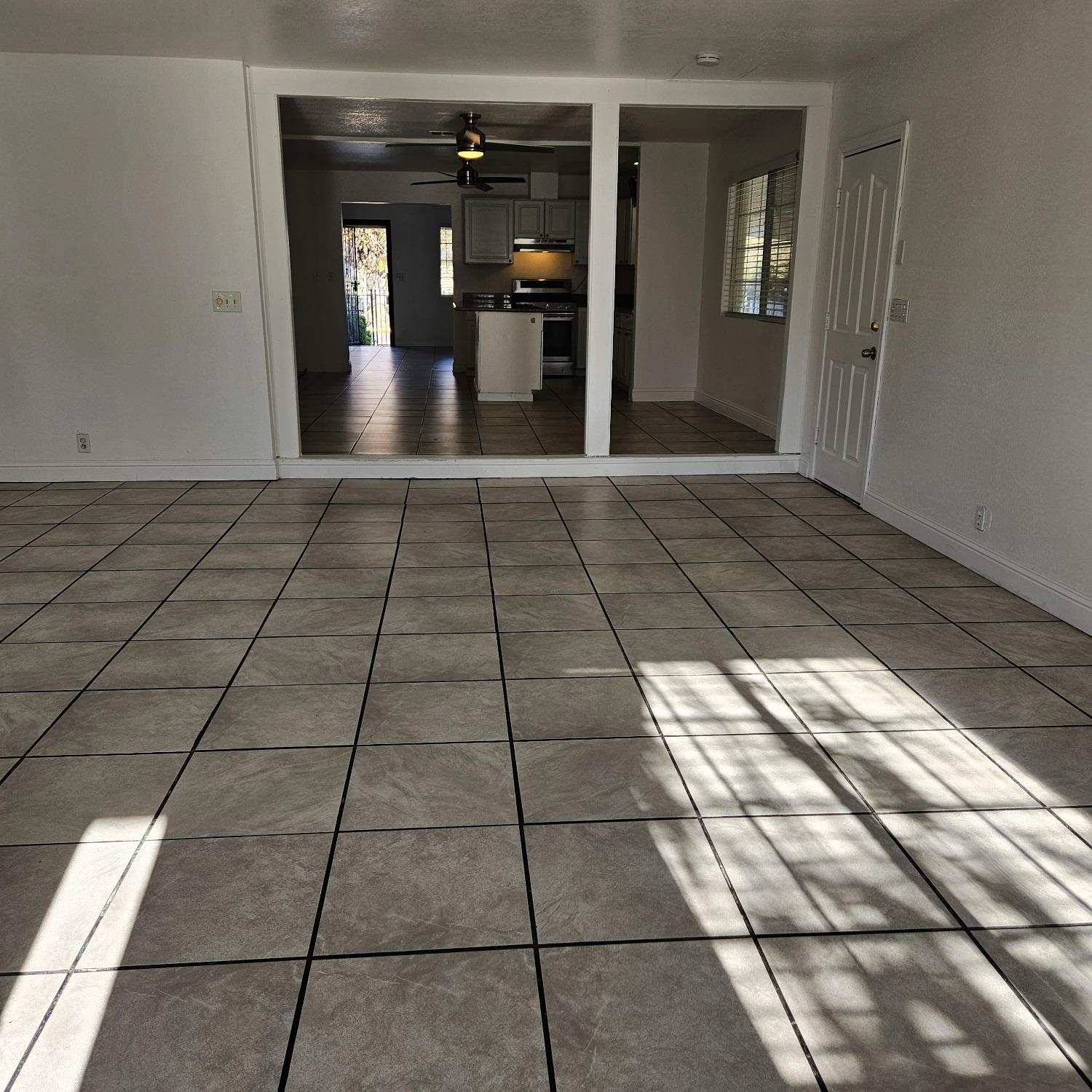 Detail Gallery Image 33 of 36 For 1548 Carpenter Rd, Stockton,  CA 95206 - 4 Beds | 2/1 Baths