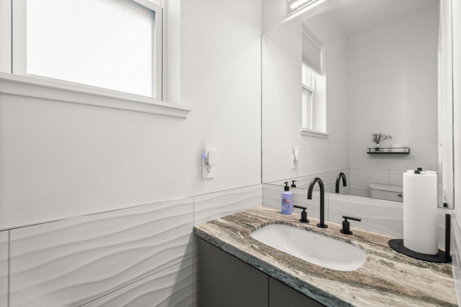 Detail Gallery Image 45 of 53 For 1816 5th St, Sacramento,  CA 95811 - 3 Beds | 2/1 Baths