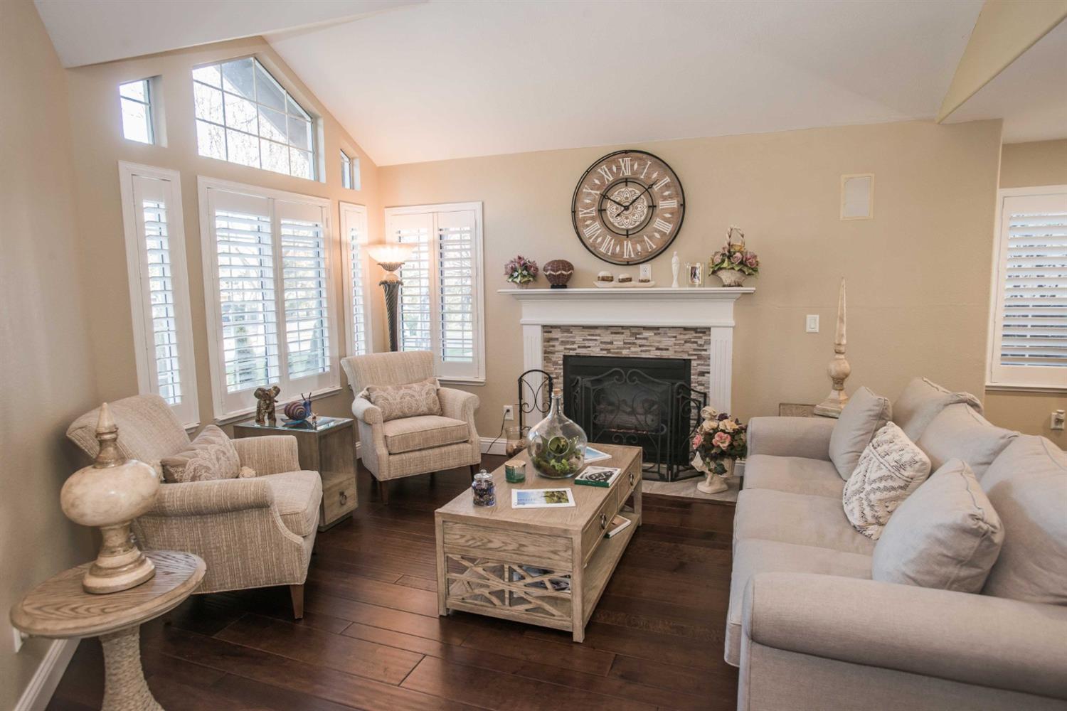 Detail Gallery Image 6 of 66 For 4646 Saint Andrews Dr., Stockton,  CA 95219 - 5 Beds | 3 Baths