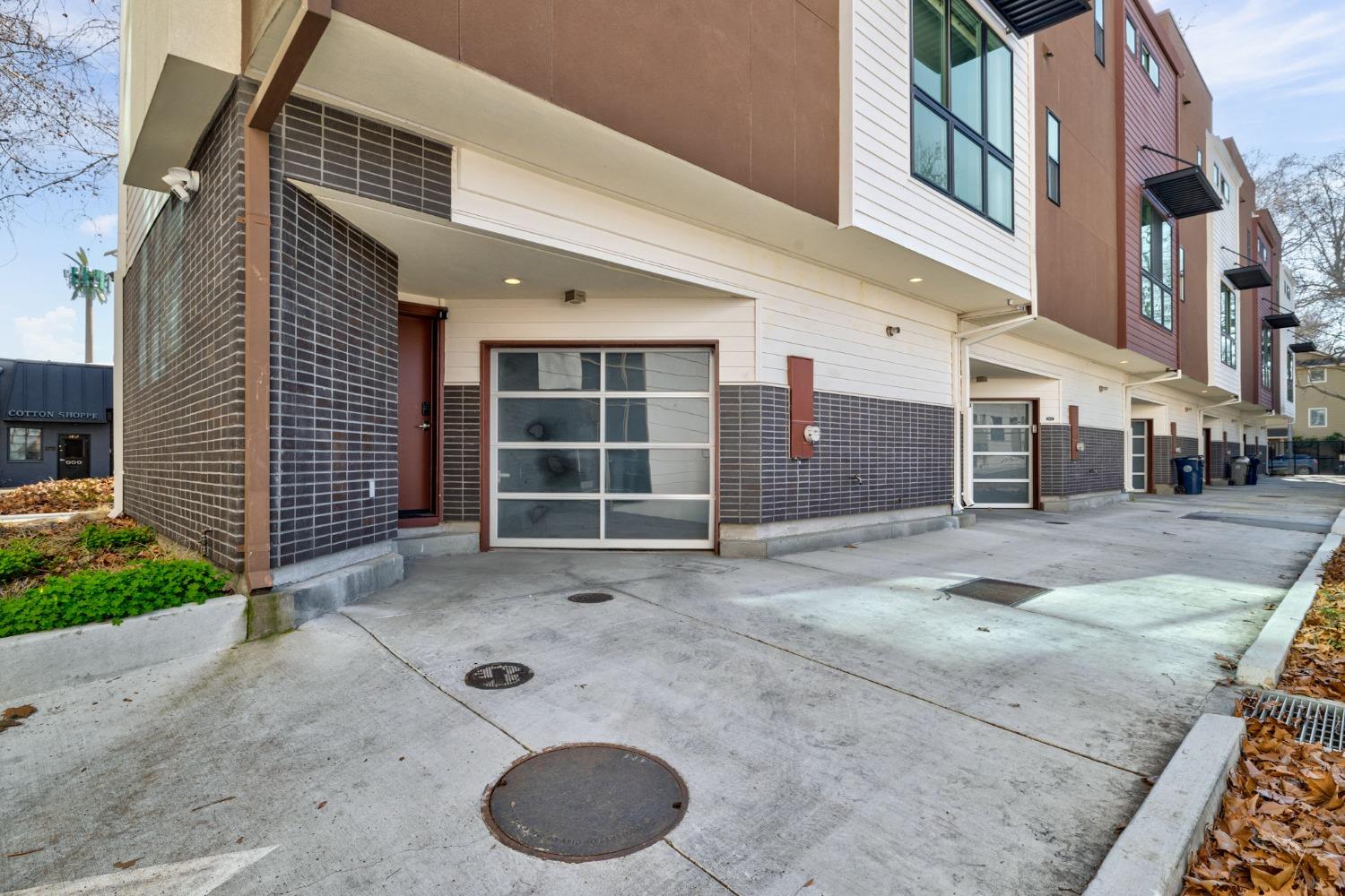 Detail Gallery Image 47 of 53 For 1816 5th St, Sacramento,  CA 95811 - 3 Beds | 2/1 Baths