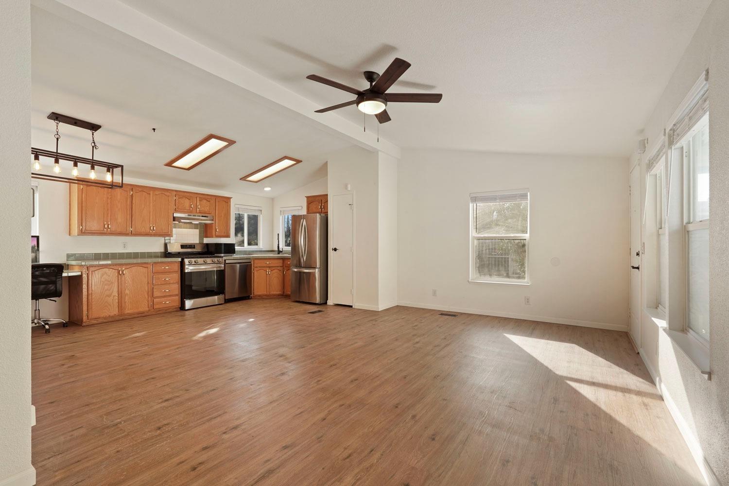 Detail Gallery Image 11 of 38 For 900 Old Stockton Rd 501, Oakdale,  CA 95361 - 2 Beds | 2 Baths