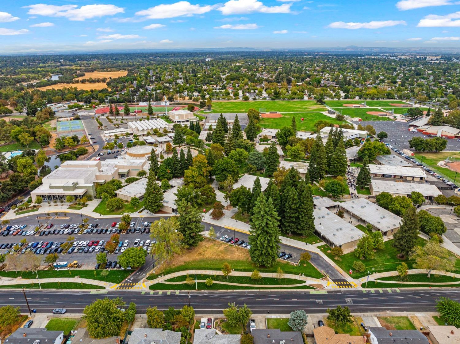 Moraine Circle, Rancho Cordova, California image 39