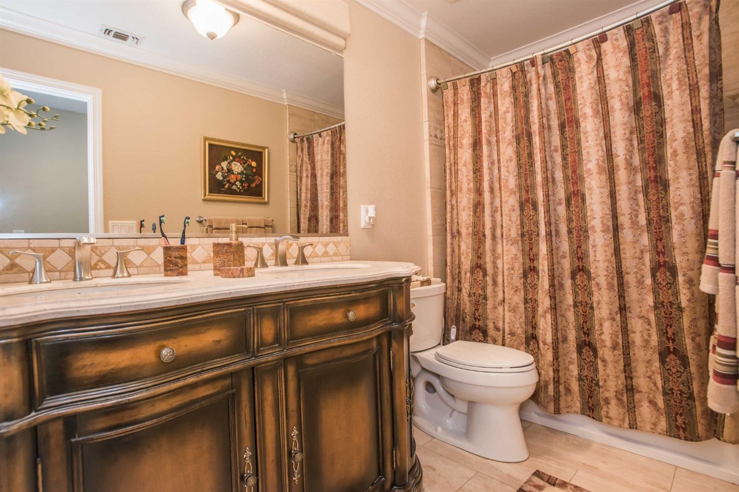 Detail Gallery Image 42 of 66 For 4646 Saint Andrews Dr., Stockton,  CA 95219 - 5 Beds | 3 Baths