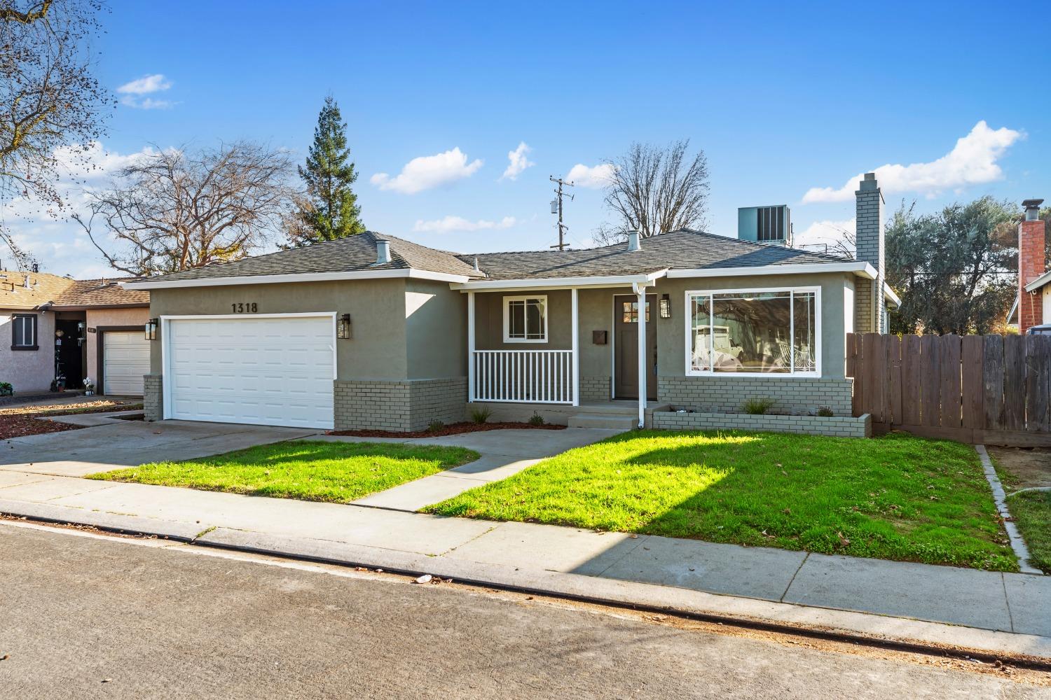 Kingsbury Avenue, Modesto, California image 3