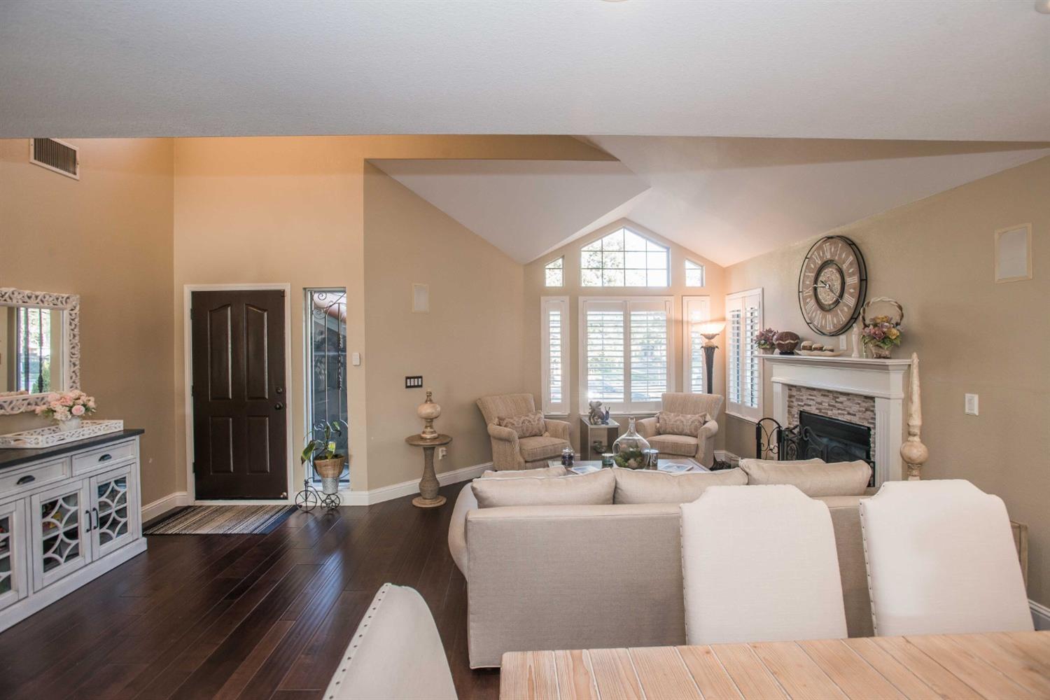 Detail Gallery Image 12 of 66 For 4646 Saint Andrews Dr., Stockton,  CA 95219 - 5 Beds | 3 Baths