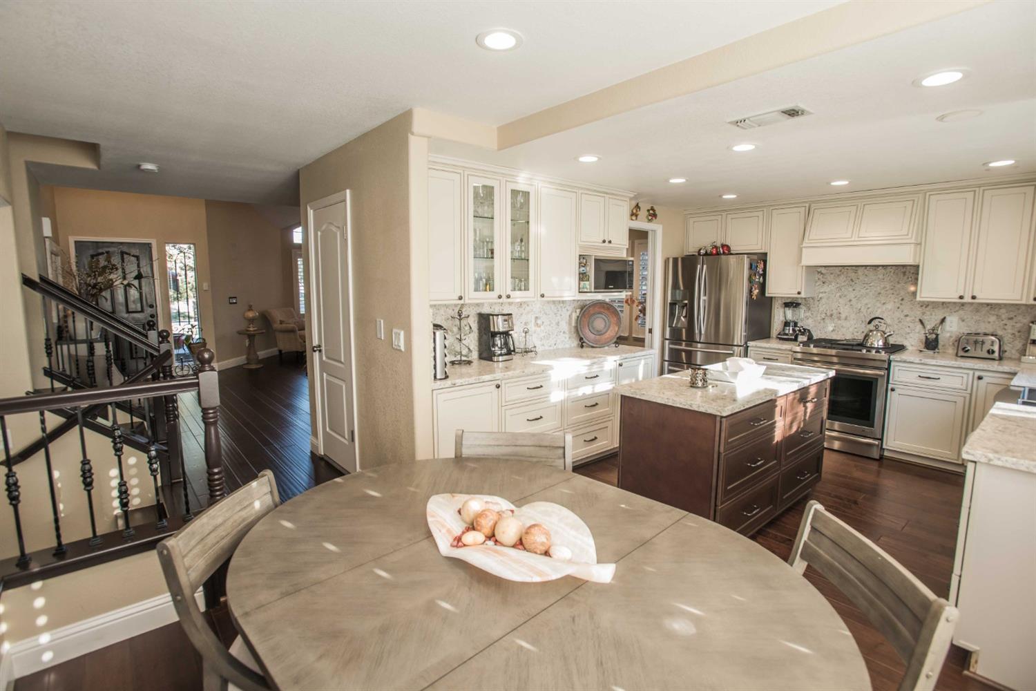 Detail Gallery Image 21 of 66 For 4646 Saint Andrews Dr., Stockton,  CA 95219 - 5 Beds | 3 Baths