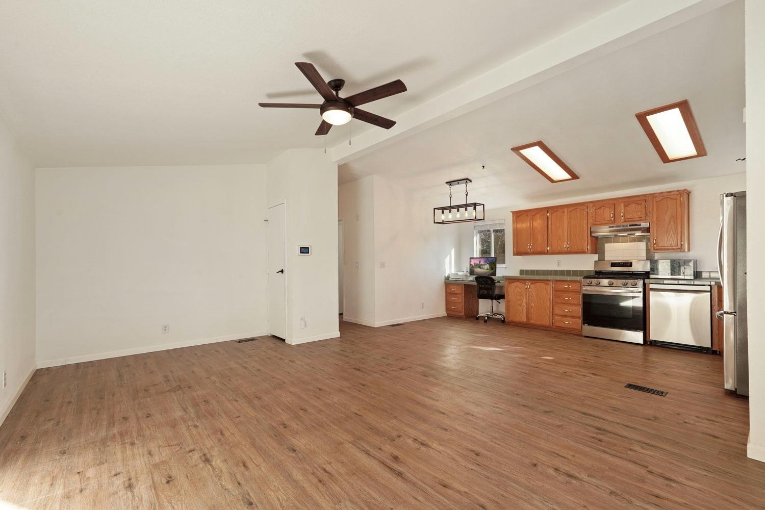 Detail Gallery Image 8 of 38 For 900 Old Stockton Rd 501, Oakdale,  CA 95361 - 2 Beds | 2 Baths