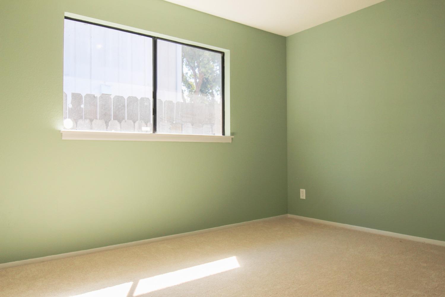 Detail Gallery Image 6 of 17 For 3522 Chatsworth Ct, Stockton,  CA 95209 - 3 Beds | 2 Baths