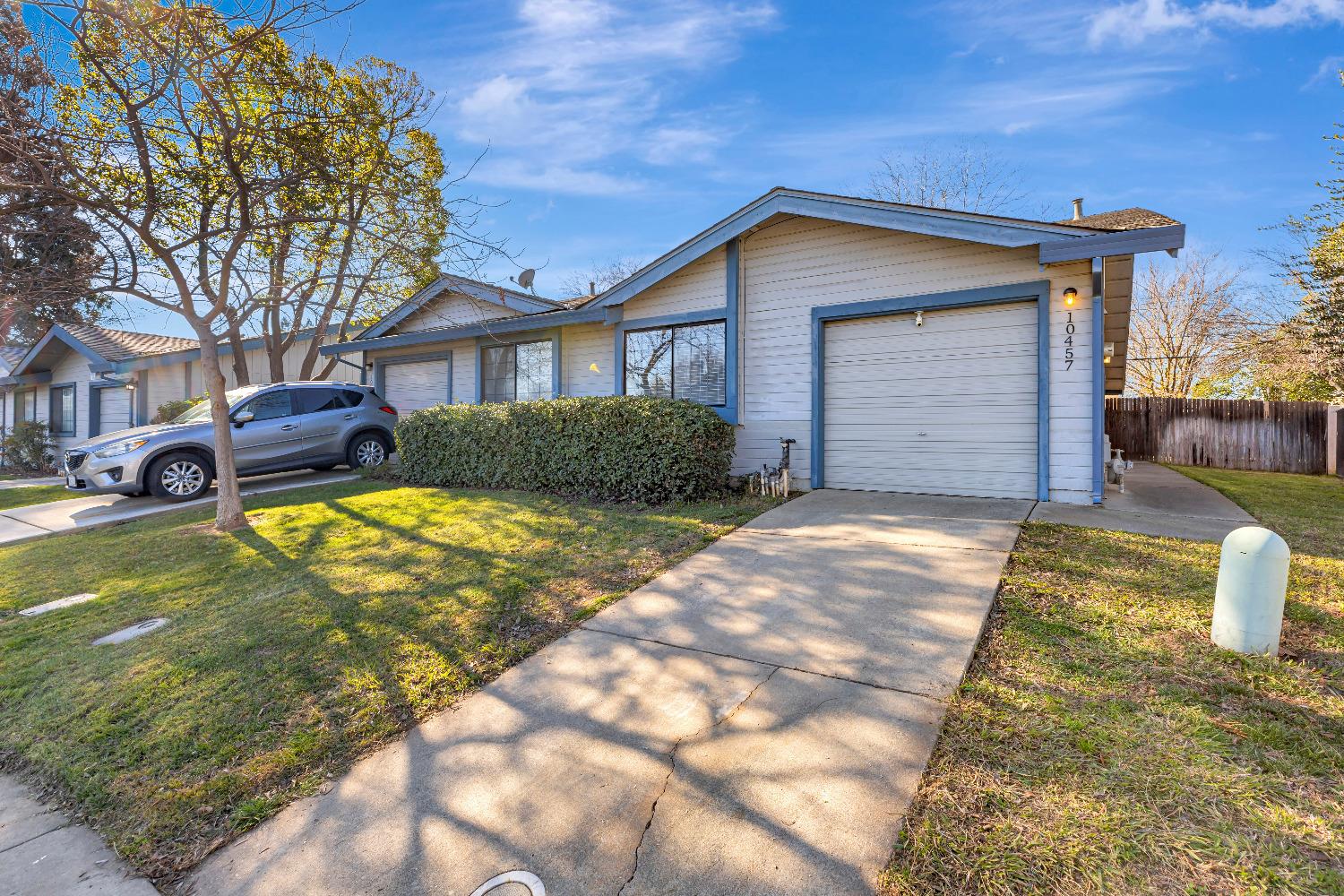 Sierra Crest Drive, Rancho Cordova, California image 2