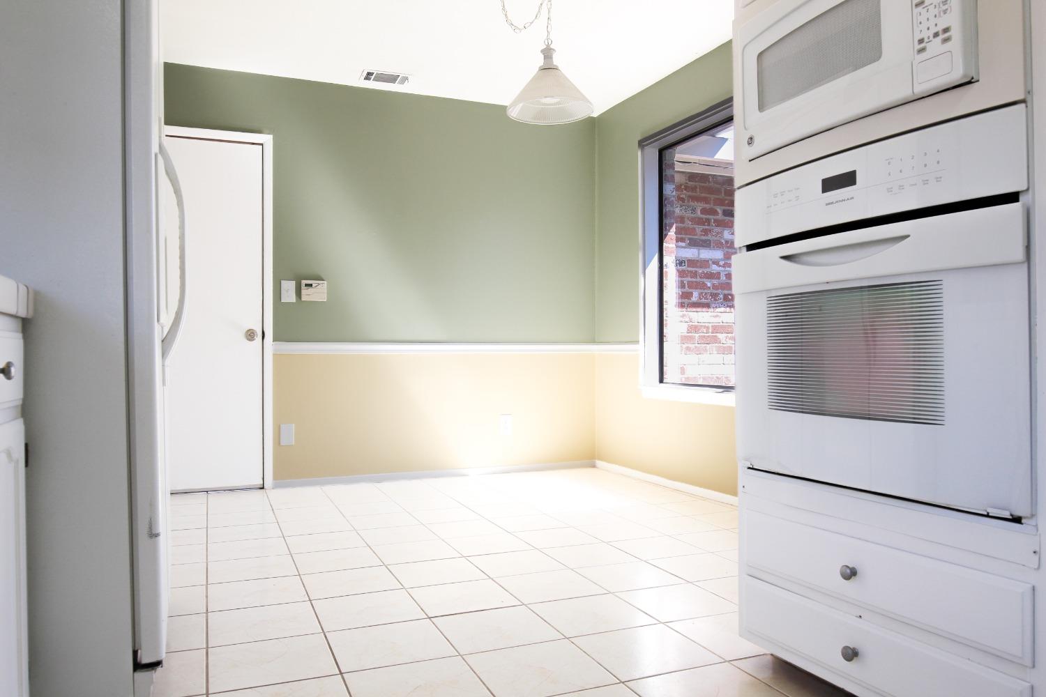 Detail Gallery Image 15 of 17 For 3522 Chatsworth Ct, Stockton,  CA 95209 - 3 Beds | 2 Baths