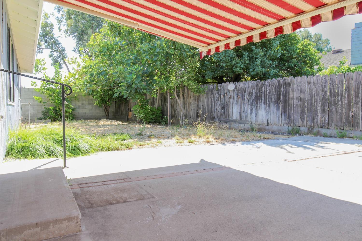Detail Gallery Image 11 of 17 For 3522 Chatsworth Ct, Stockton,  CA 95209 - 3 Beds | 2 Baths