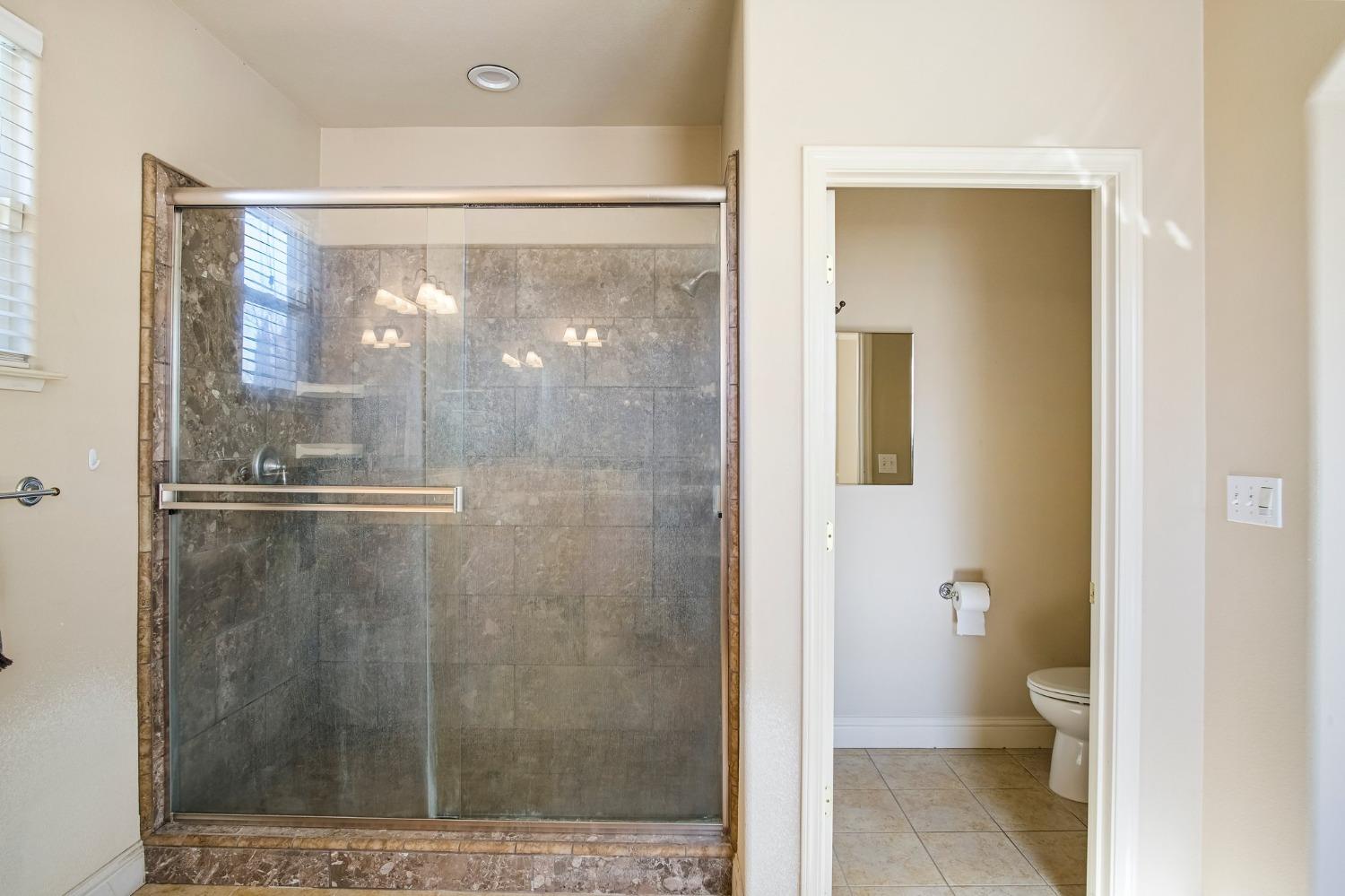 Detail Gallery Image 29 of 96 For 26572 Atepa Ln, Thornton,  CA 95242 - 5 Beds | 3/1 Baths