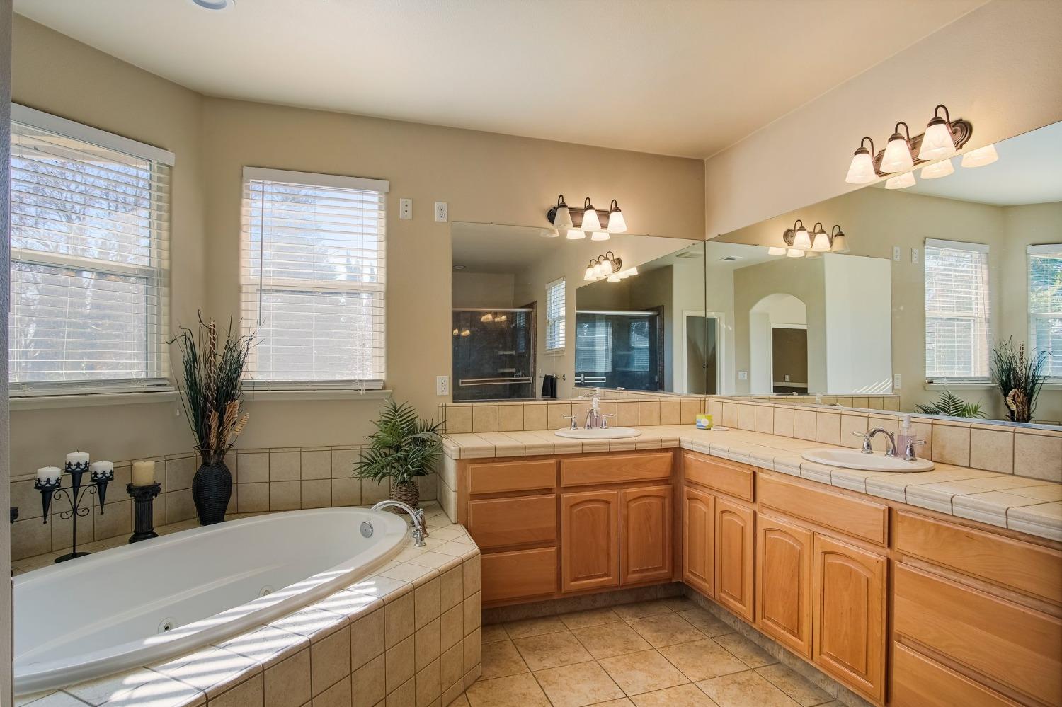Detail Gallery Image 27 of 96 For 26572 Atepa Ln, Thornton,  CA 95242 - 5 Beds | 3/1 Baths