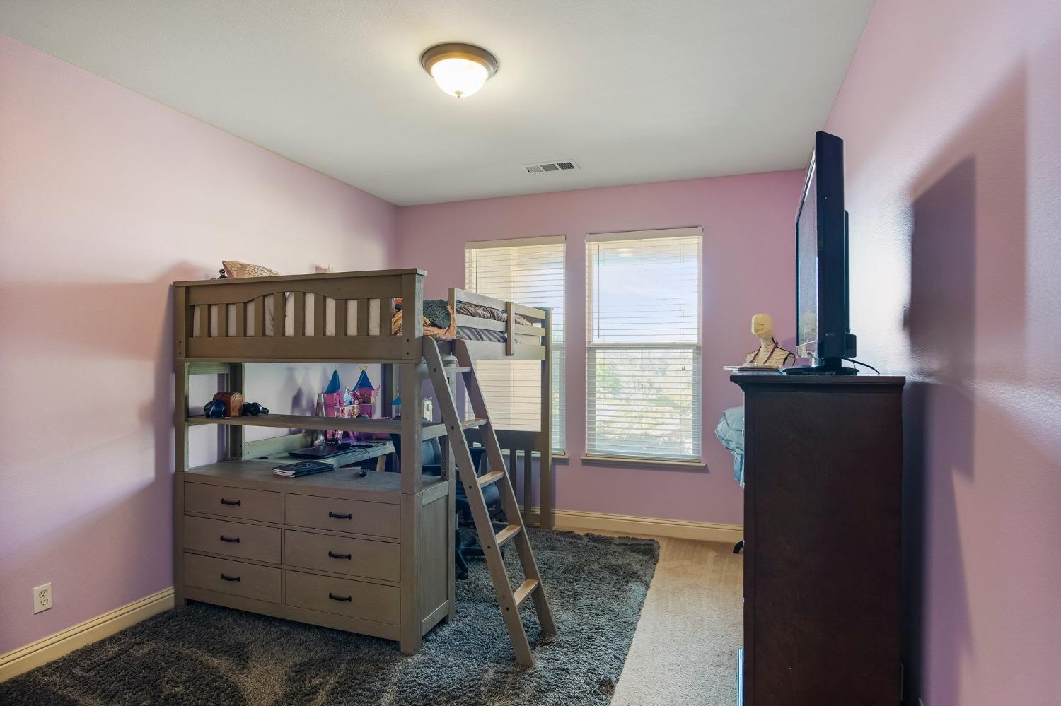 Detail Gallery Image 15 of 96 For 26572 Atepa Ln, Thornton,  CA 95242 - 5 Beds | 3/1 Baths