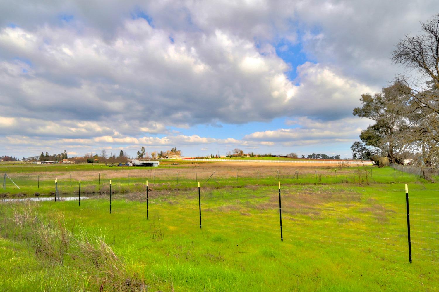 Colony Road, Wilton, California image 16