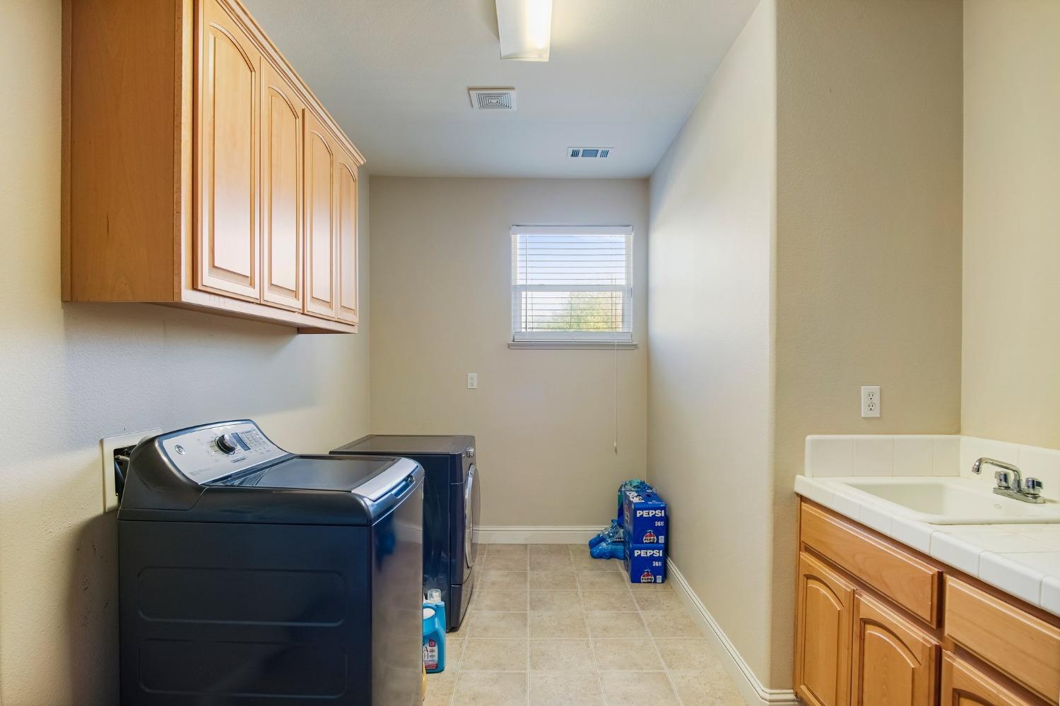 Detail Gallery Image 22 of 96 For 26572 Atepa Ln, Thornton,  CA 95242 - 5 Beds | 3/1 Baths