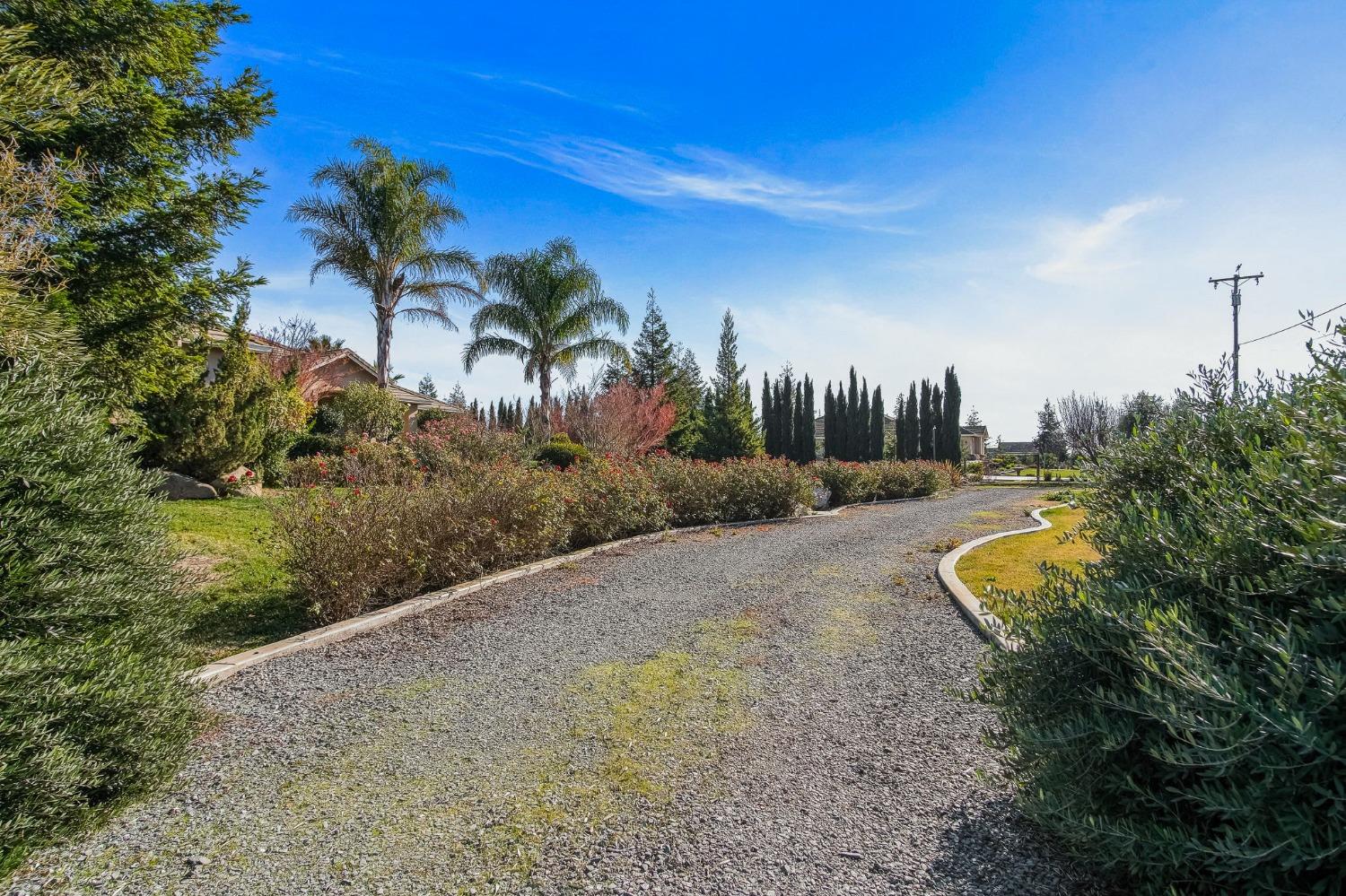Detail Gallery Image 10 of 96 For 26572 Atepa Ln, Thornton,  CA 95242 - 5 Beds | 3/1 Baths