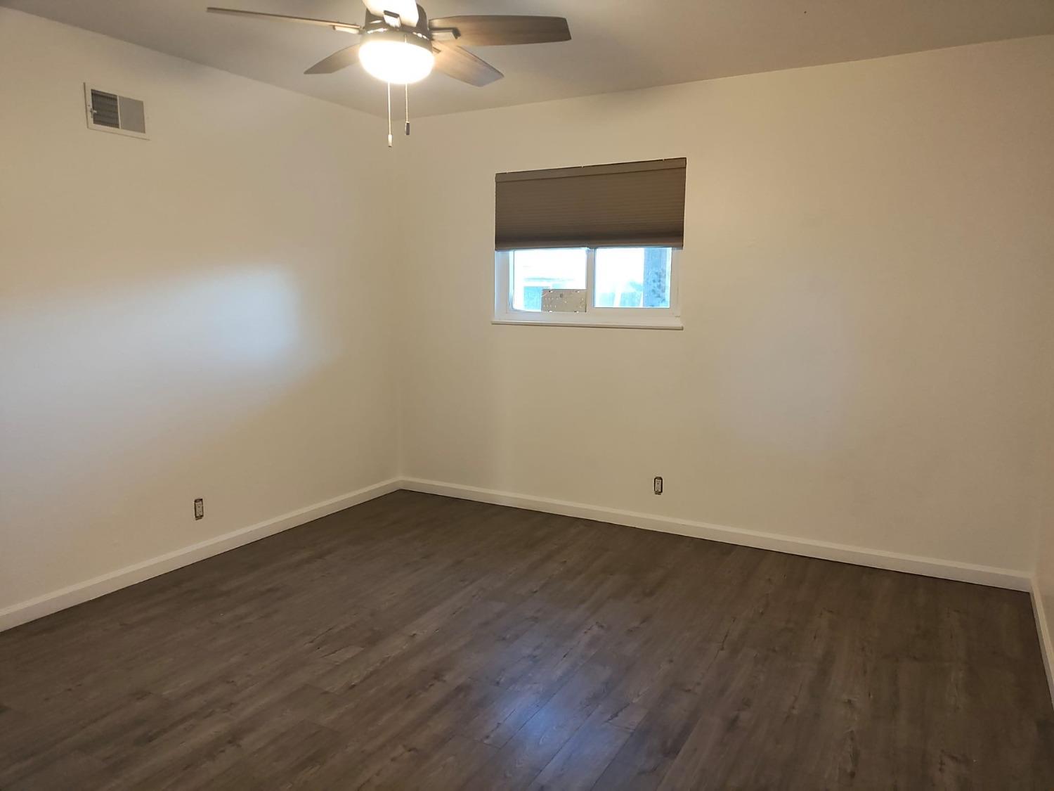 Detail Gallery Image 7 of 18 For 349 Frances St, Manteca,  CA 95336 - 3 Beds | 2 Baths