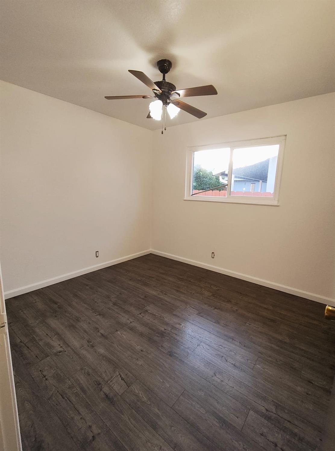 Detail Gallery Image 10 of 18 For 349 Frances St, Manteca,  CA 95336 - 3 Beds | 2 Baths