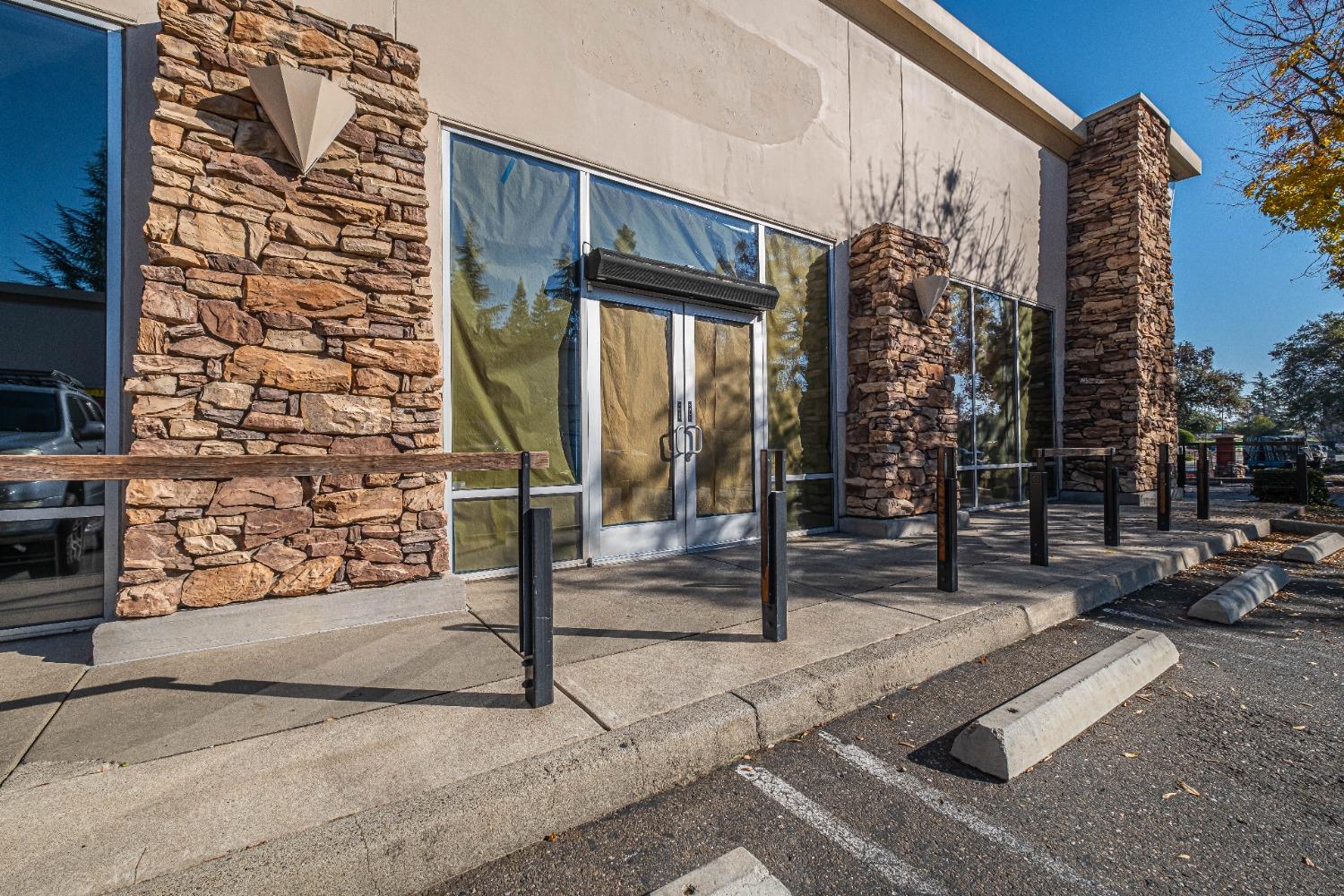 Detail Gallery Image 5 of 9 For 12195 Tributary Point Dr #100,  Rancho Cordova,  CA 95670 - – Beds | – Baths