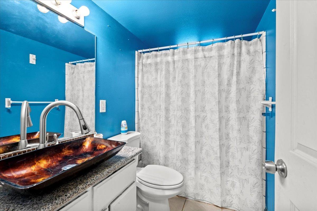 Detail Gallery Image 14 of 25 For 2004 Blue Gum Ave, Modesto,  CA 95358 - 3 Beds | 1 Baths