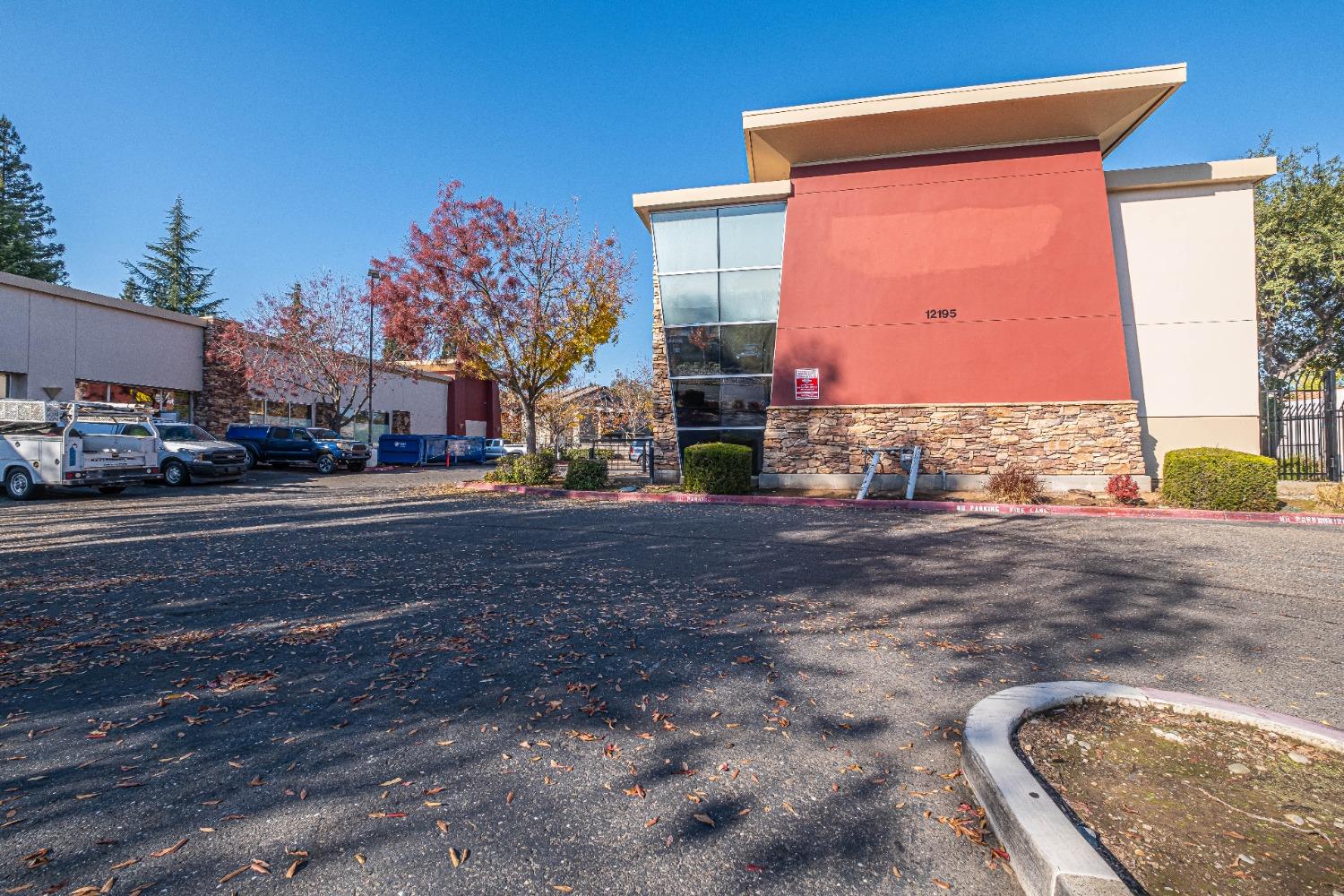 Detail Gallery Image 3 of 9 For 12195 Tributary Point Dr #100,  Rancho Cordova,  CA 95670 - – Beds | – Baths