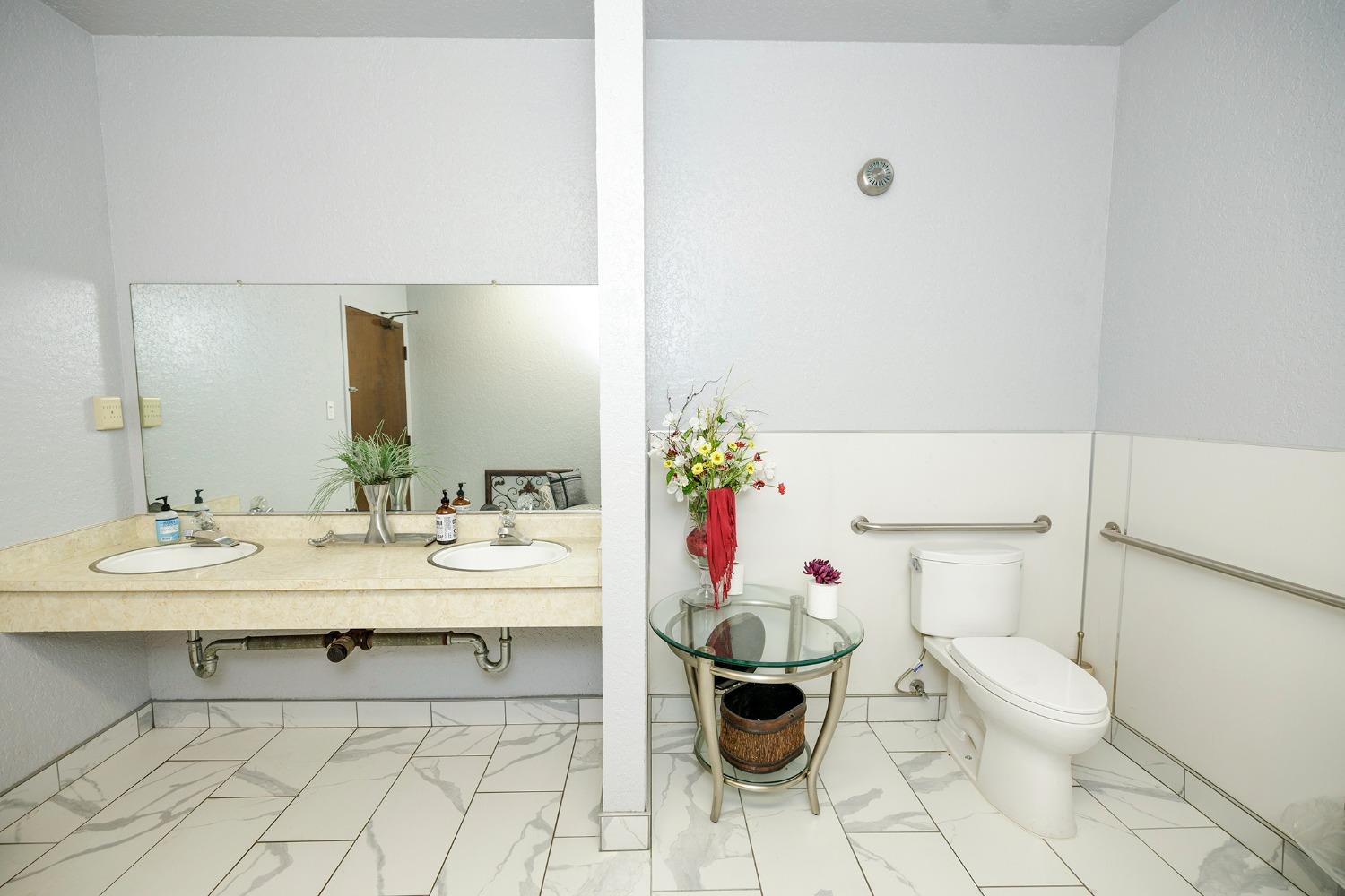 Detail Gallery Image 21 of 22 For 1214 11th St, Modesto,  CA 95354 - – Beds | – Baths
