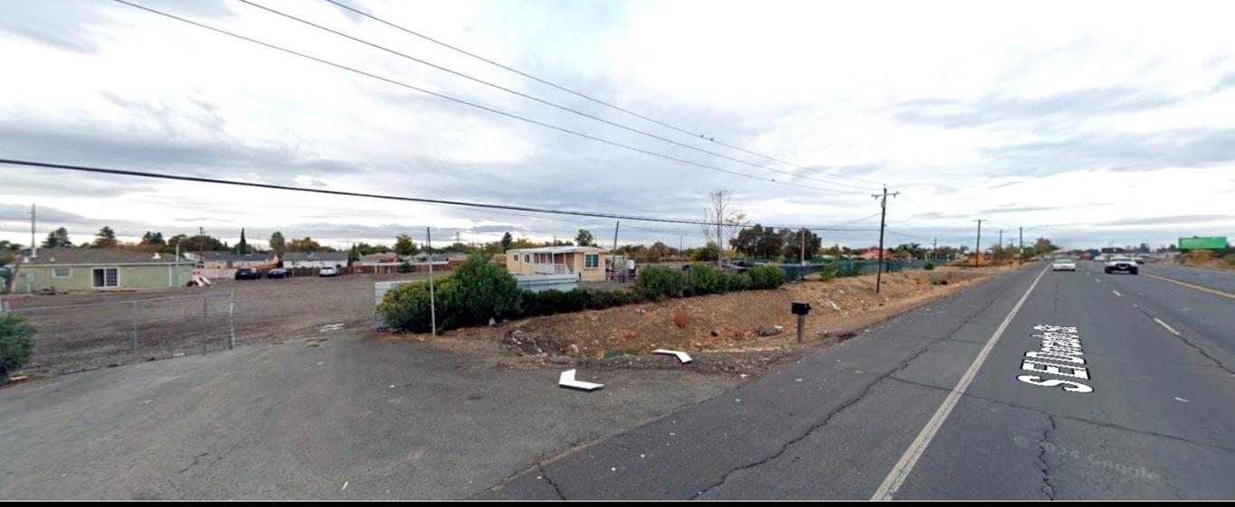 Detail Gallery Image 2 of 3 For 3515 S El Dorado St, Stockton,  CA 95206 - – Beds | – Baths
