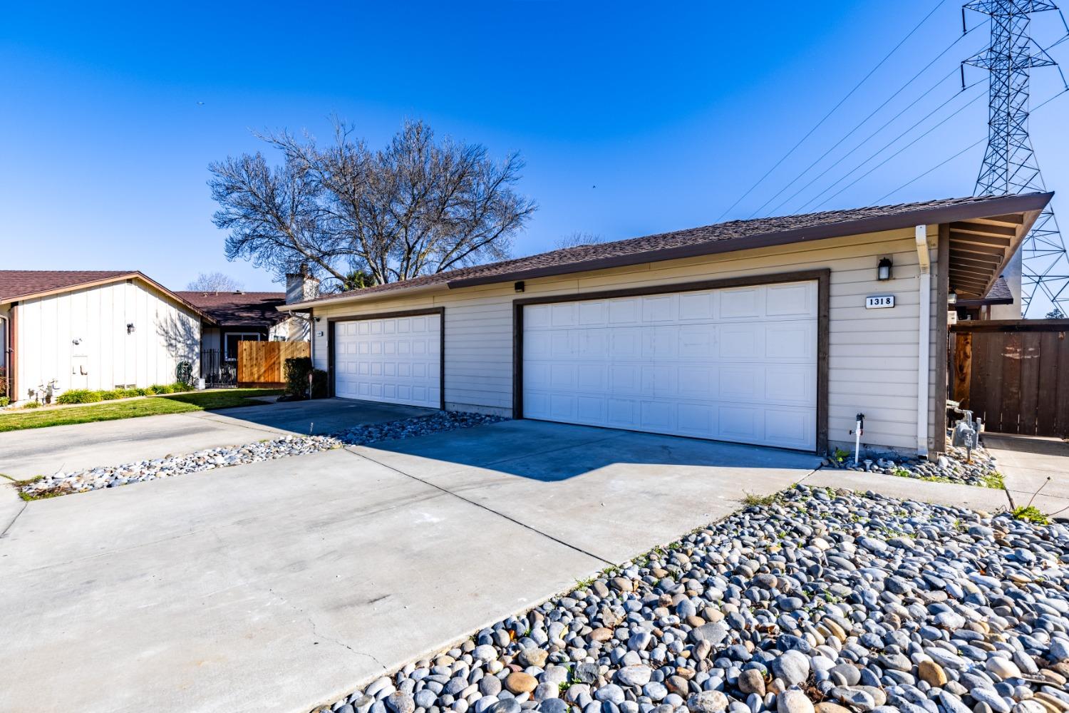 Veronica Court, Antioch, California image 1