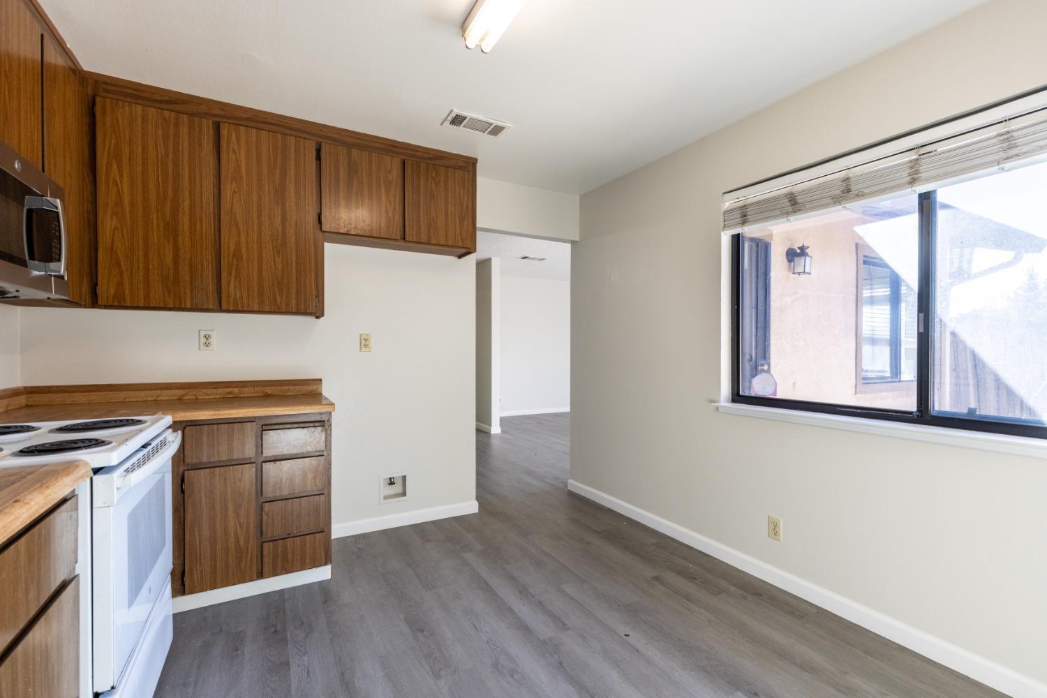 Veronica Court, Antioch, California image 11