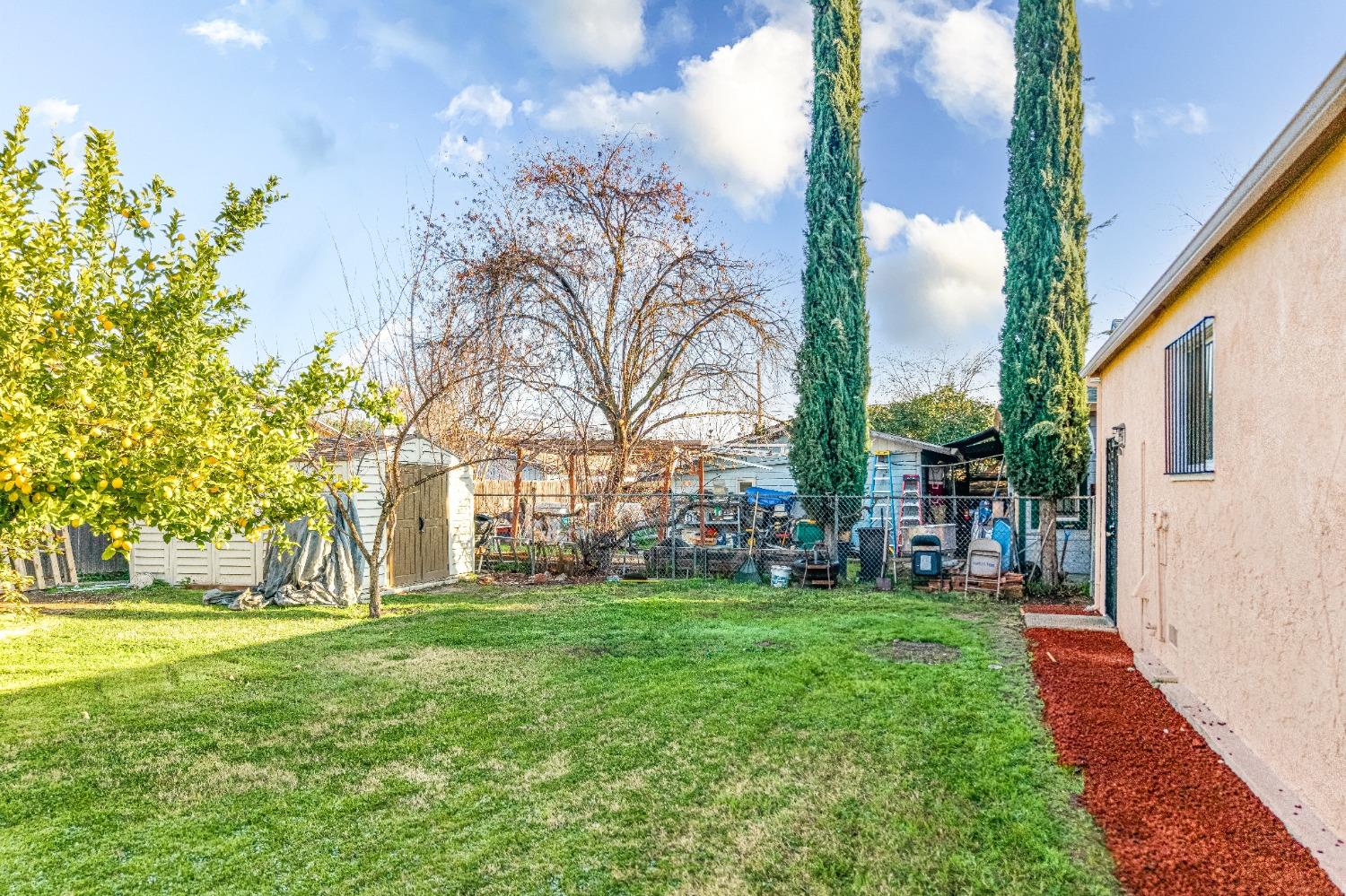 Detail Gallery Image 13 of 16 For 2371 E Lindsay, Stockton,  CA 95205 - 2 Beds | 1 Baths