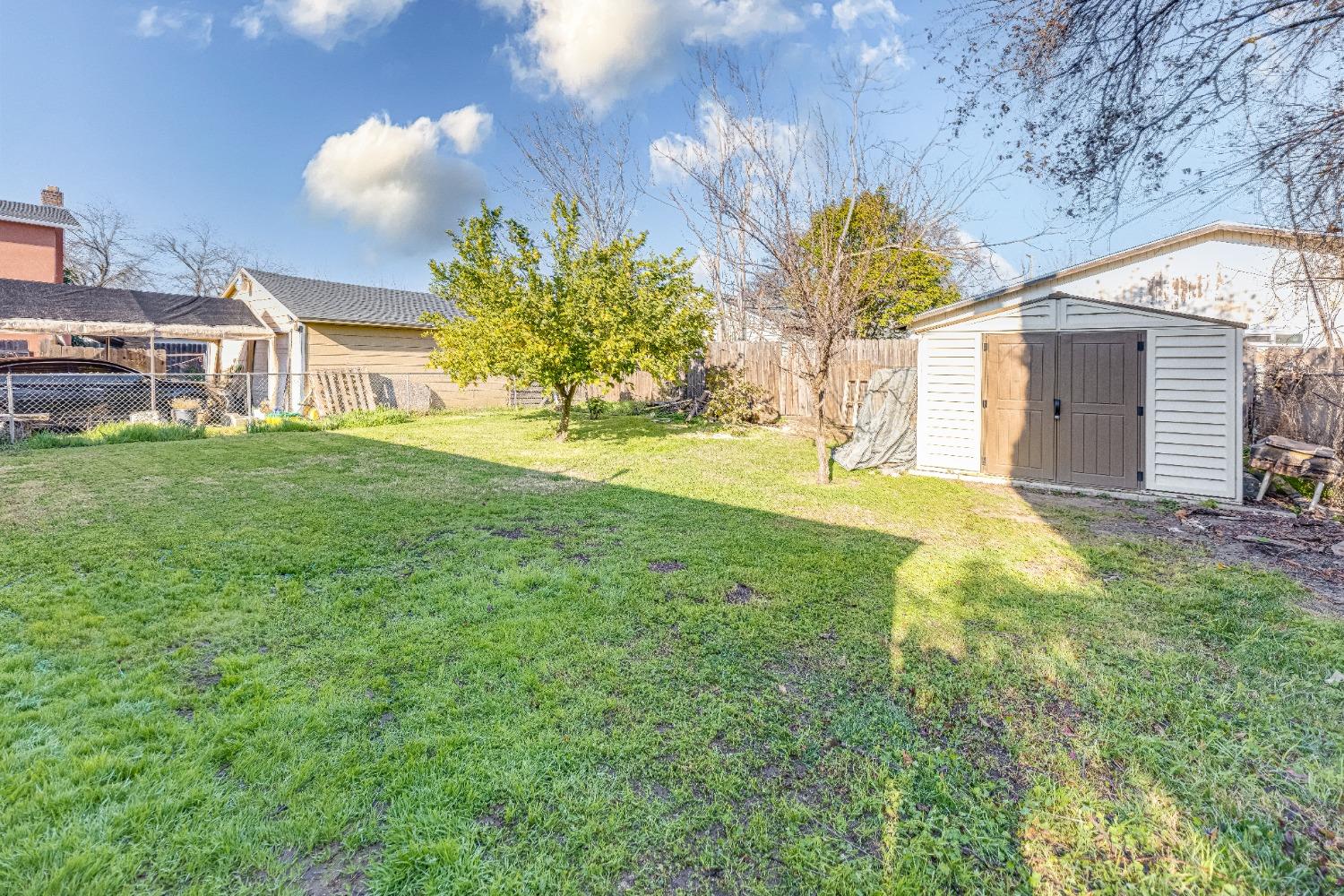 Detail Gallery Image 15 of 16 For 2371 E Lindsay, Stockton,  CA 95205 - 2 Beds | 1 Baths