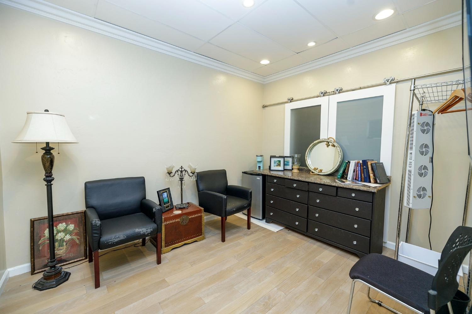 Detail Gallery Image 11 of 22 For 1214 11th St, Modesto,  CA 95354 - – Beds | – Baths