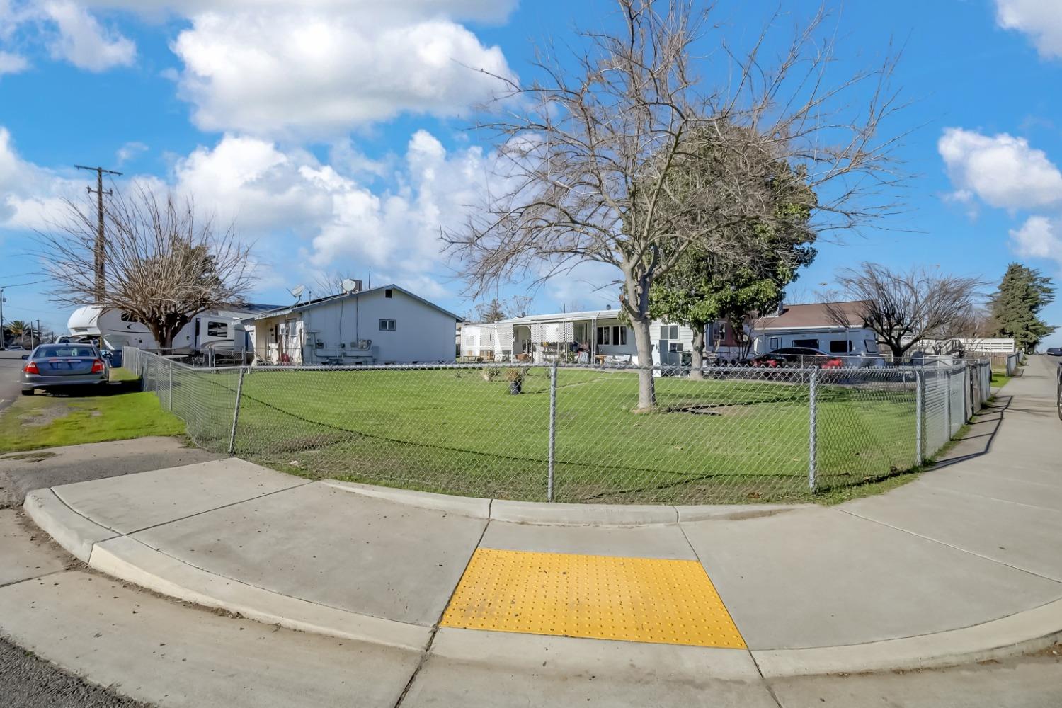 10th Avenue, Olivehurst, California image 47