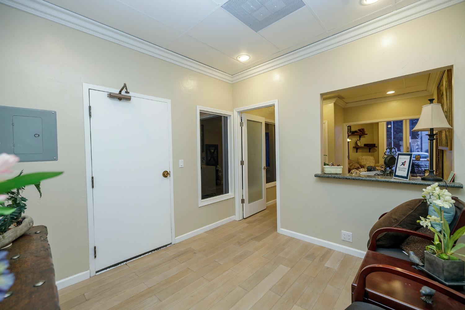 Detail Gallery Image 8 of 22 For 1214 11th St, Modesto,  CA 95354 - – Beds | – Baths