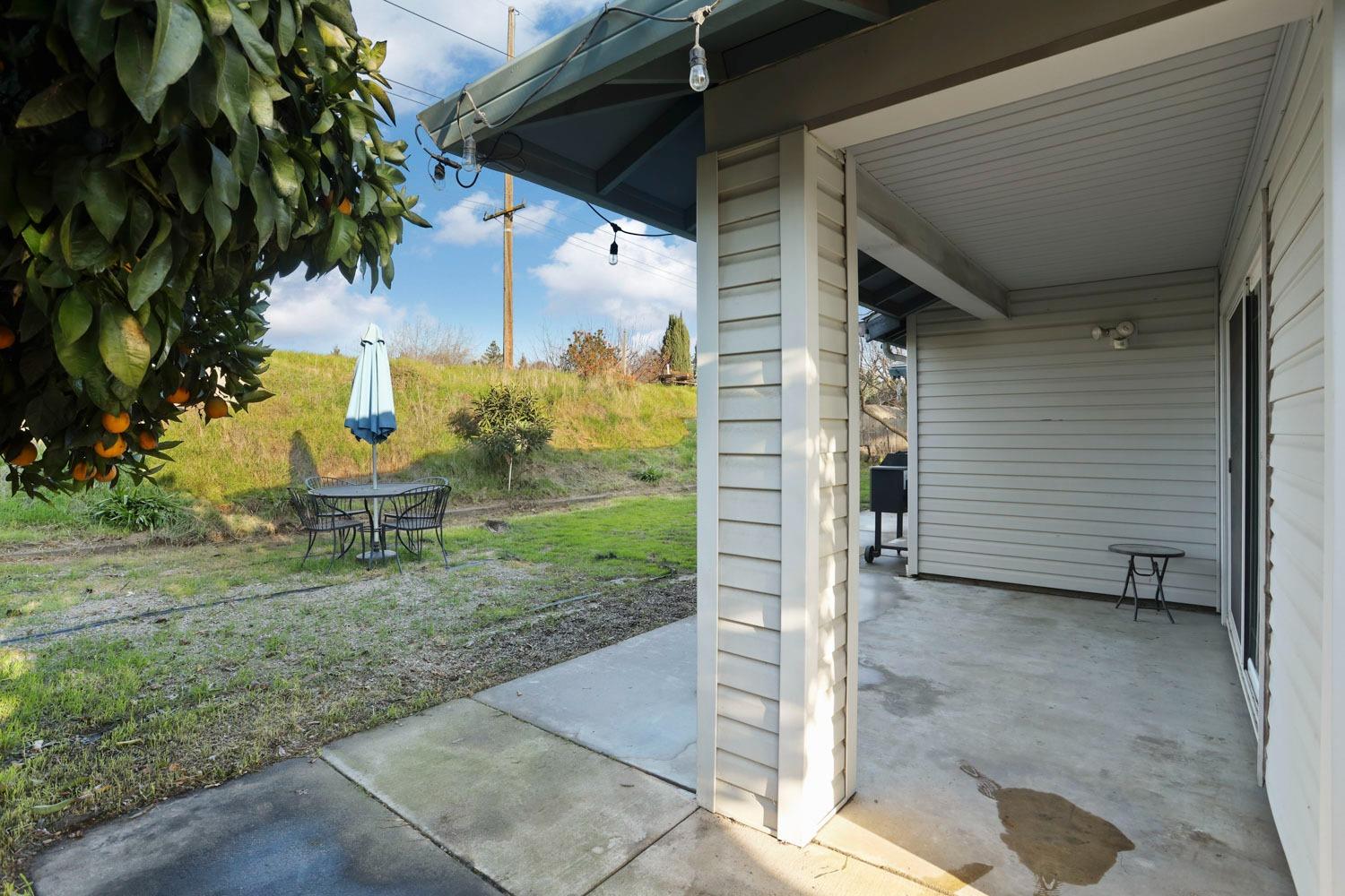 Detail Gallery Image 35 of 42 For 818 Foxfire Dr, Manteca,  CA 95337 - 3 Beds | 2 Baths
