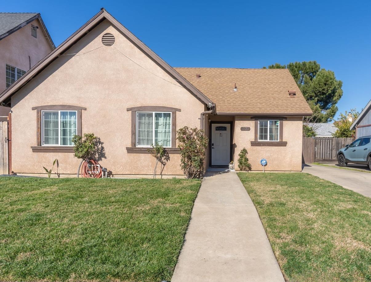 Detail Gallery Image 1 of 1 For 1525 Tudor Ct, Modesto,  CA 95358 - 3 Beds | 2 Baths