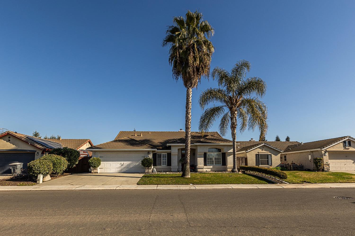 Stanislaus Street, Escalon, California image 5