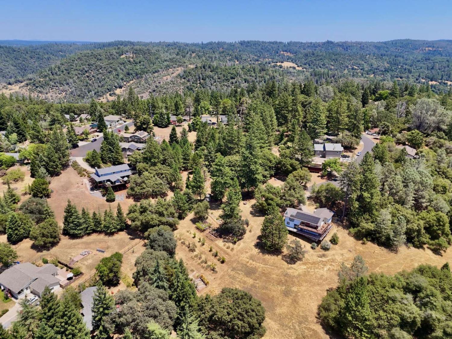 Maydress Court, Cool, California image 15