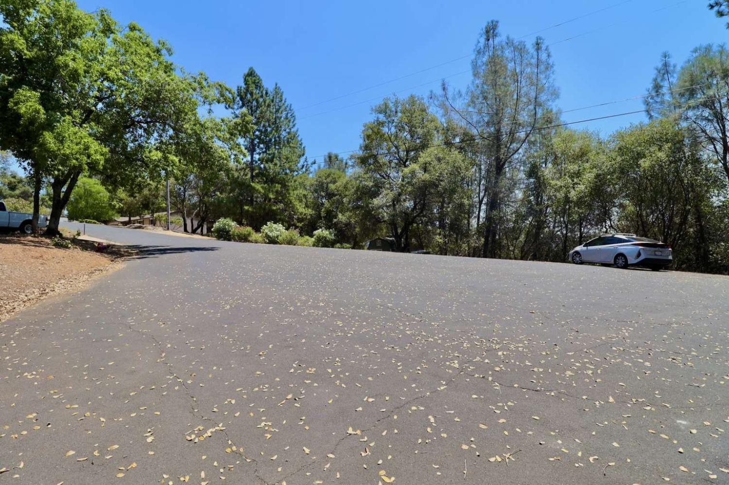 Maydress Court, Cool, California image 22